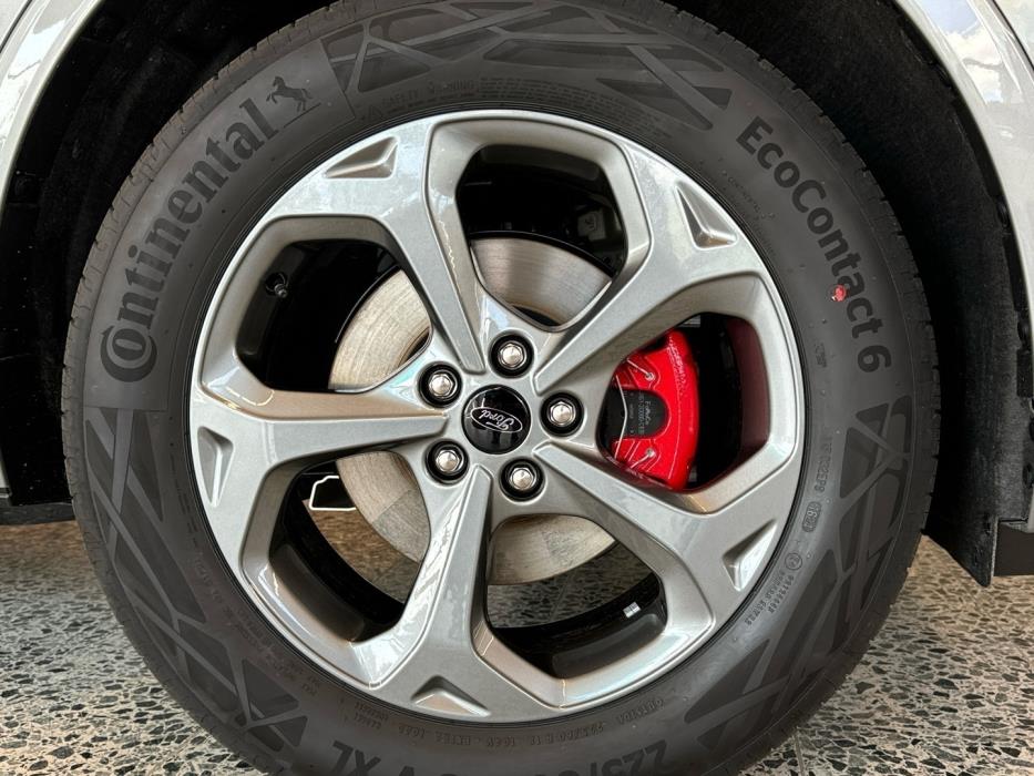 FORD Kuga 2026