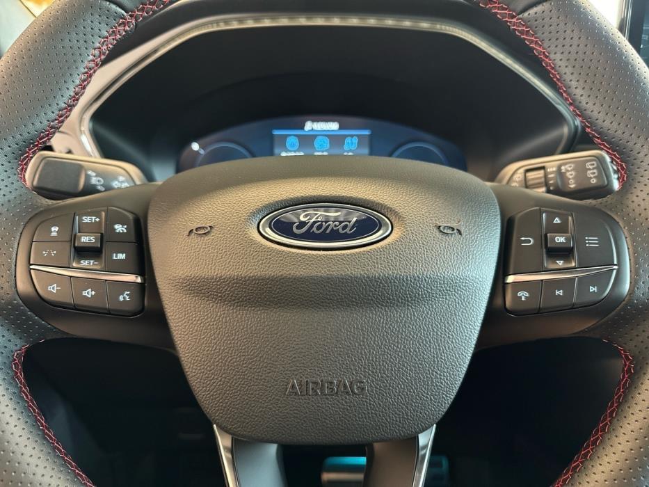 FORD Kuga 2026