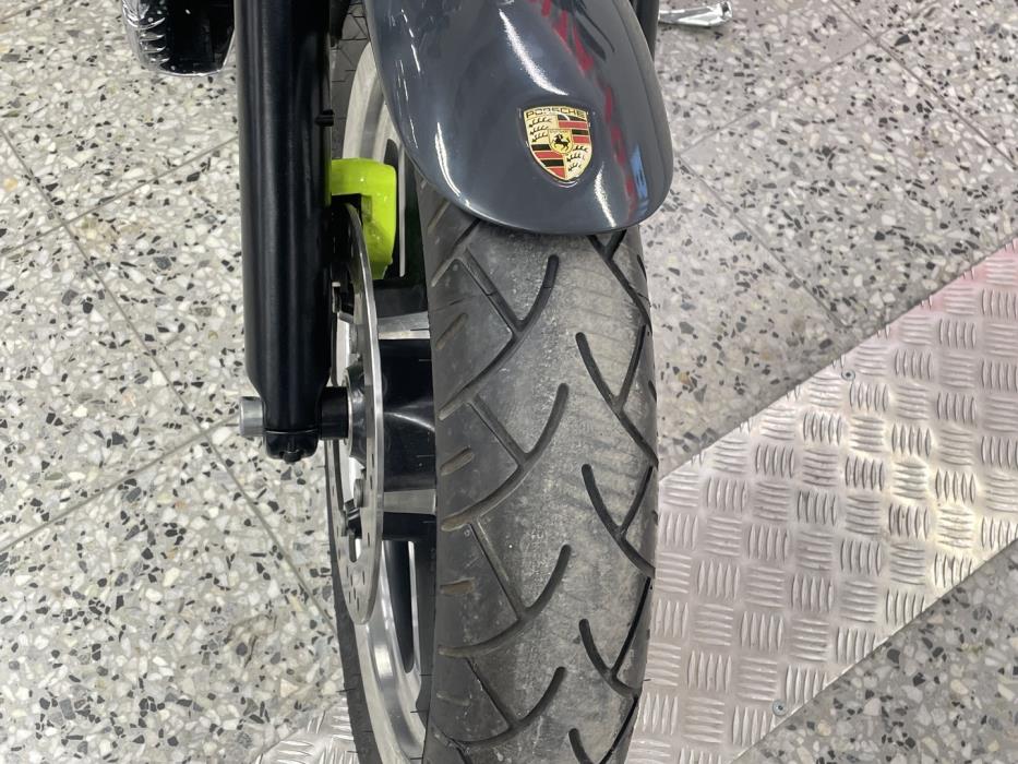 HARLEY-DAVIDSON VRSC 2002