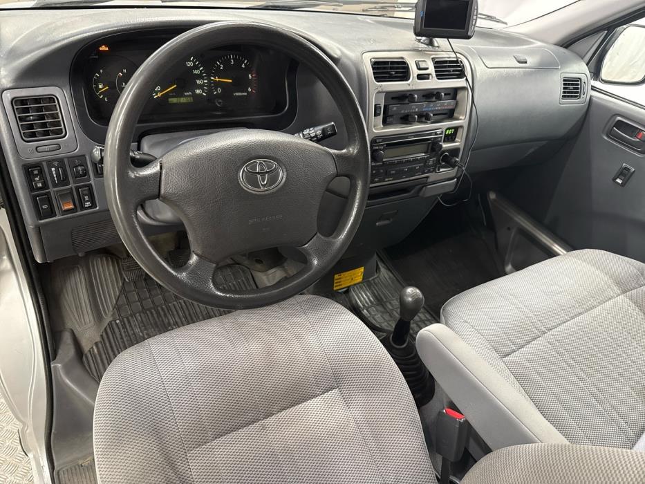 TOYOTA Hiace 2007