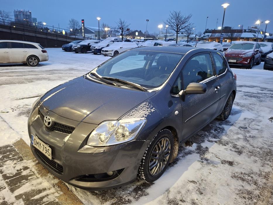 TOYOTA Auris 2007