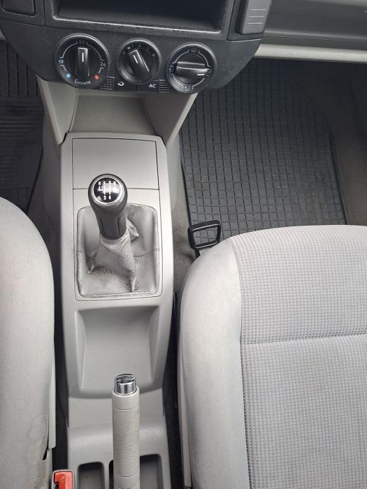 VOLKSWAGEN Polo 2003