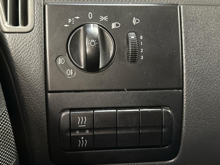 MERCEDES-BENZ Vito 2012