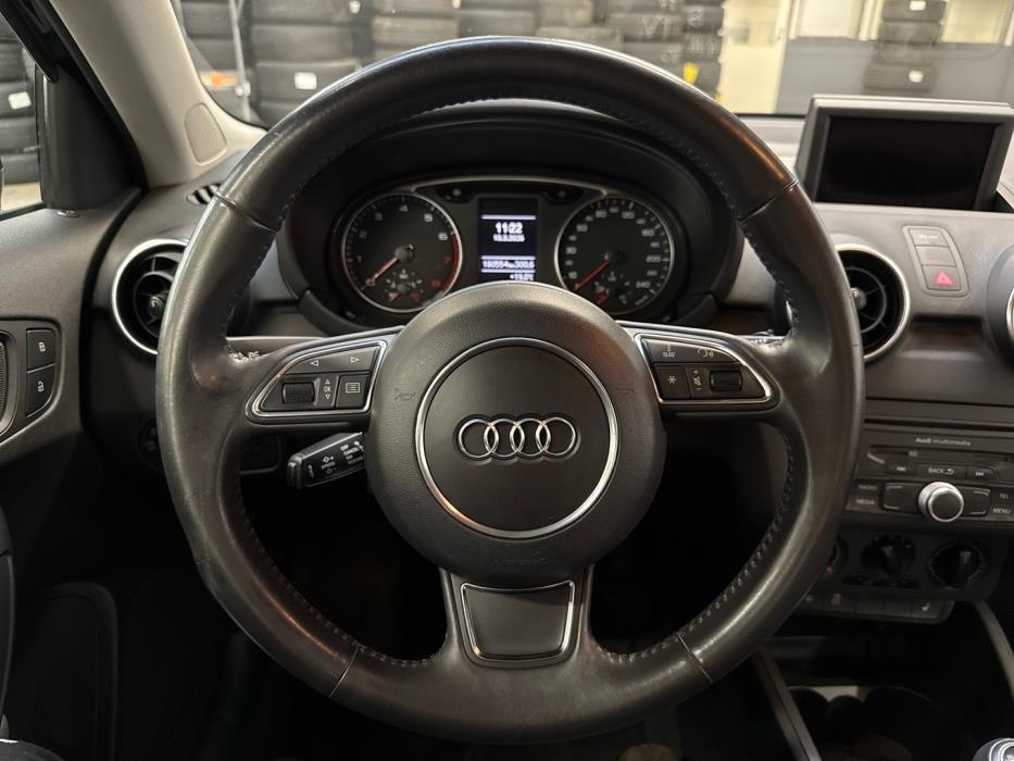 AUDI A1 2012