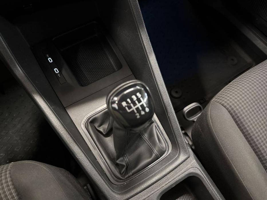 VOLKSWAGEN Caddy 2021
