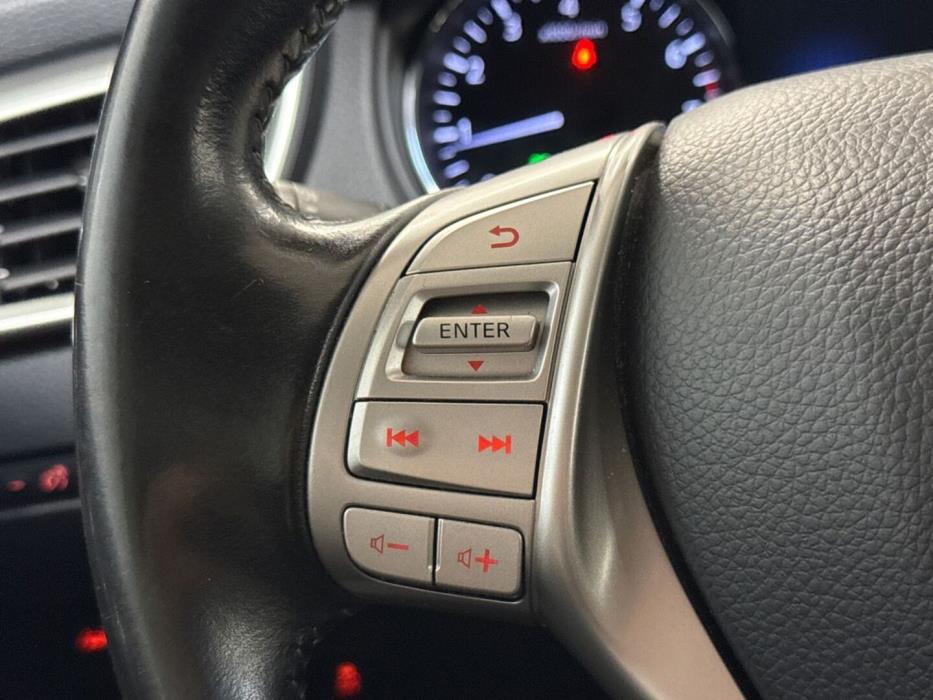 NISSAN Qashqai 2017
