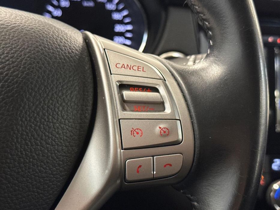 NISSAN Qashqai 2017