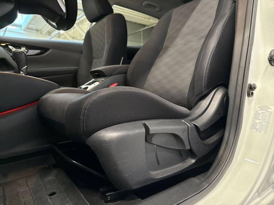 NISSAN Qashqai 2017