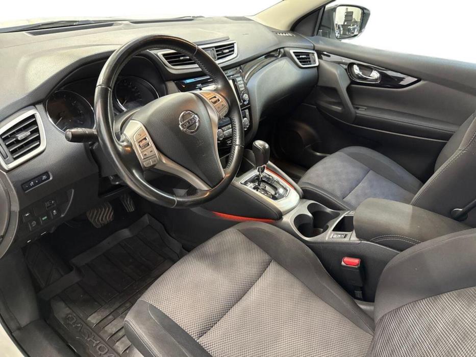 NISSAN Qashqai 2017