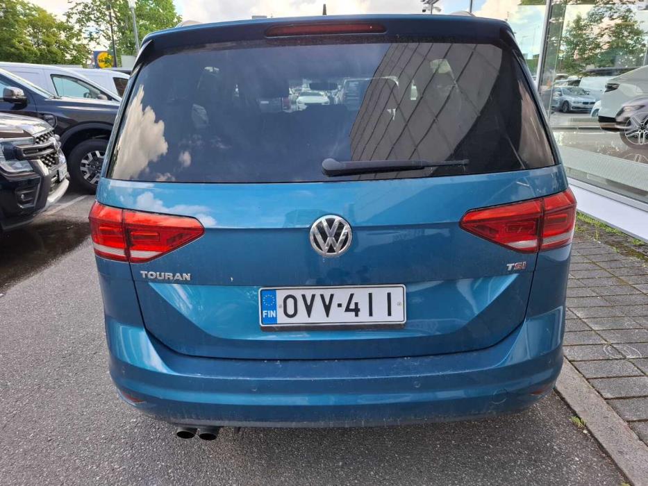 VOLKSWAGEN Touran 2017