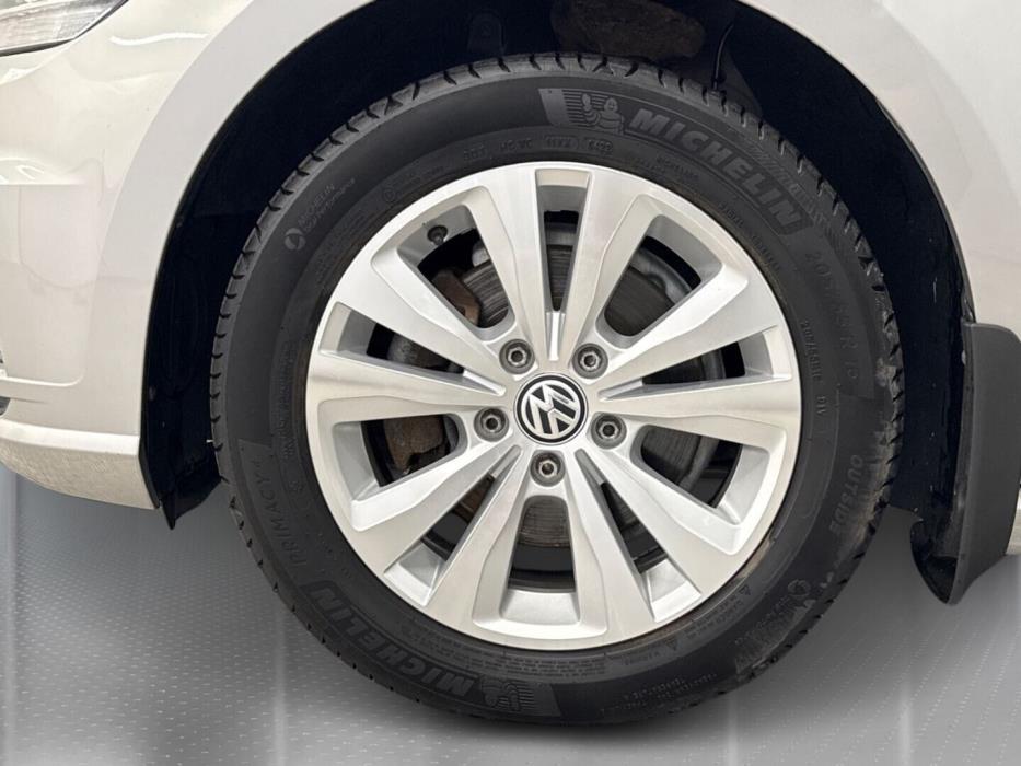 VOLKSWAGEN Golf 2017