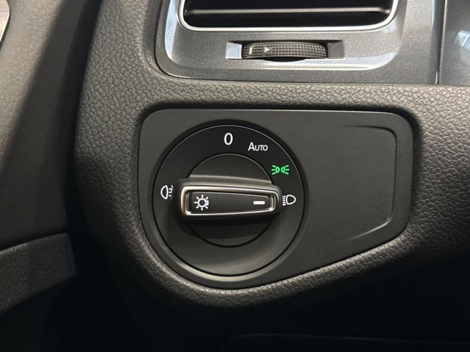 VOLKSWAGEN Golf 2017