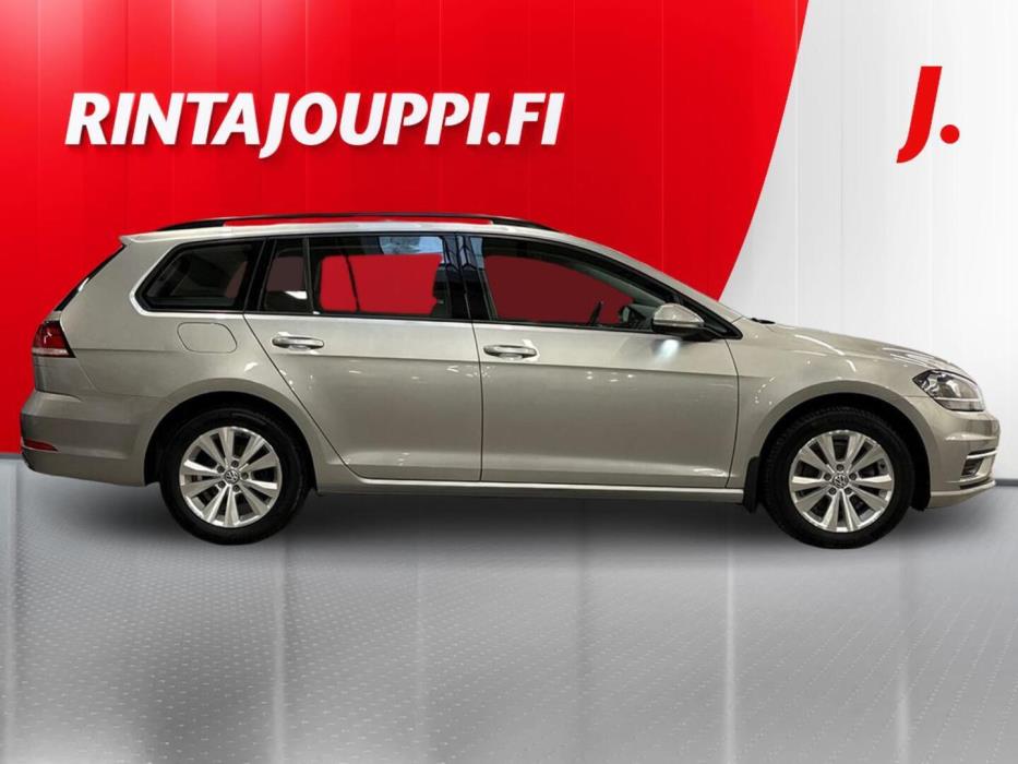 VOLKSWAGEN Golf 2017