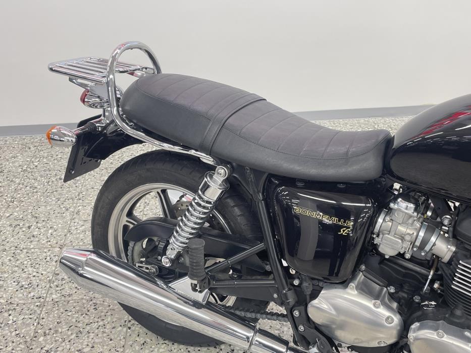 TRIUMPH BONNEVILLE 2009