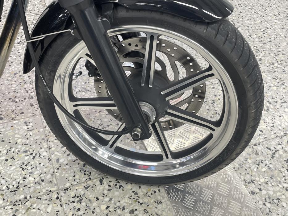 TRIUMPH BONNEVILLE 2009