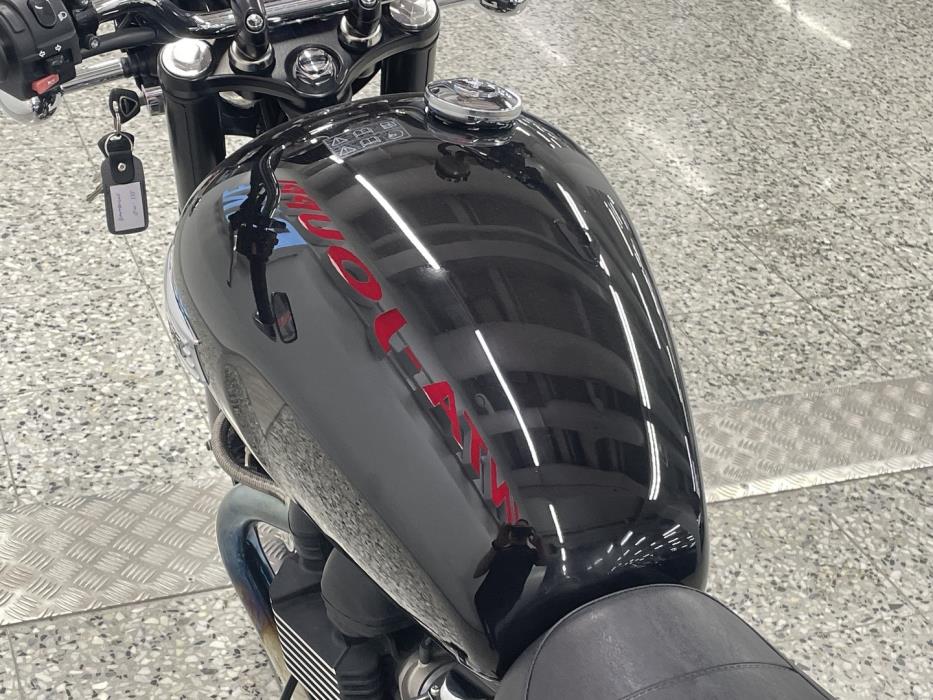 TRIUMPH BONNEVILLE 2009