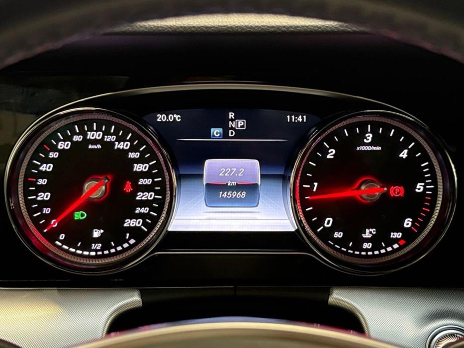 MERCEDES-BENZ E 2018