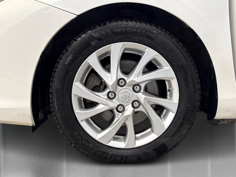 TOYOTA Auris 2018