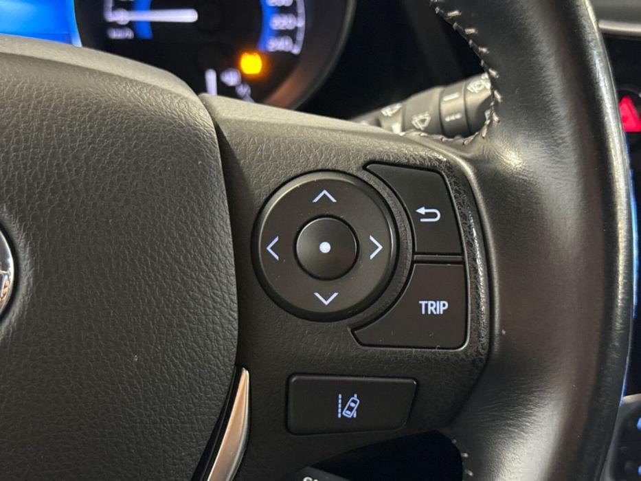 TOYOTA Auris 2018