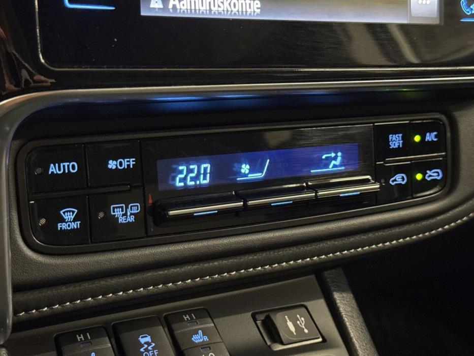 TOYOTA Auris 2018