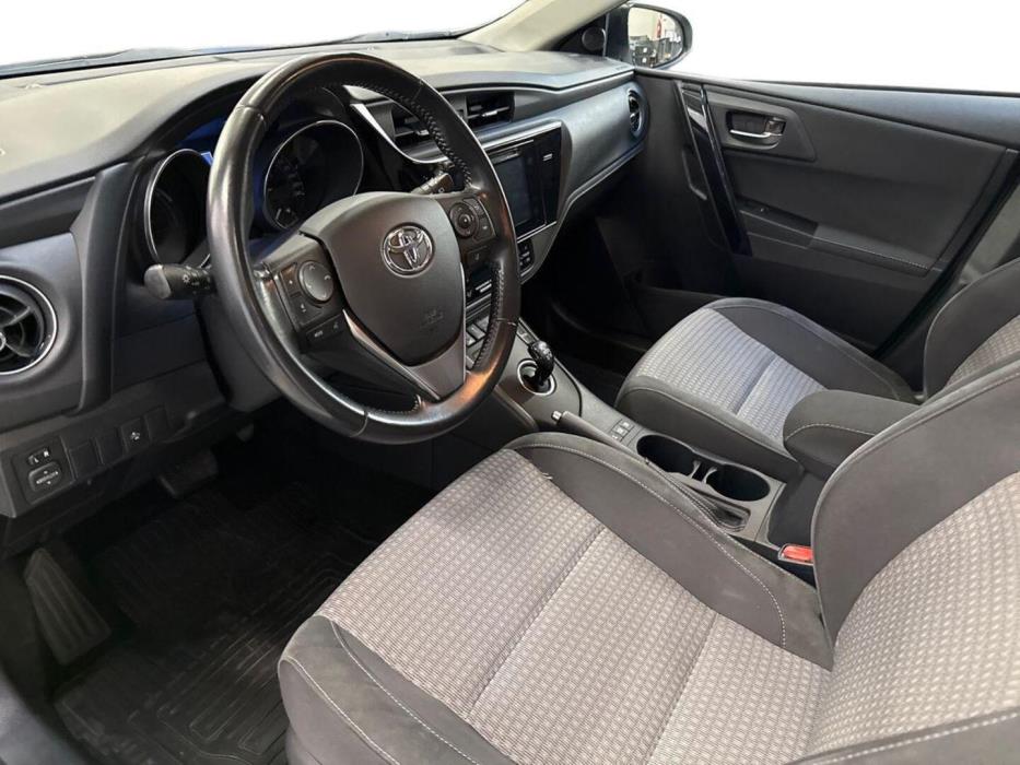TOYOTA Auris 2018