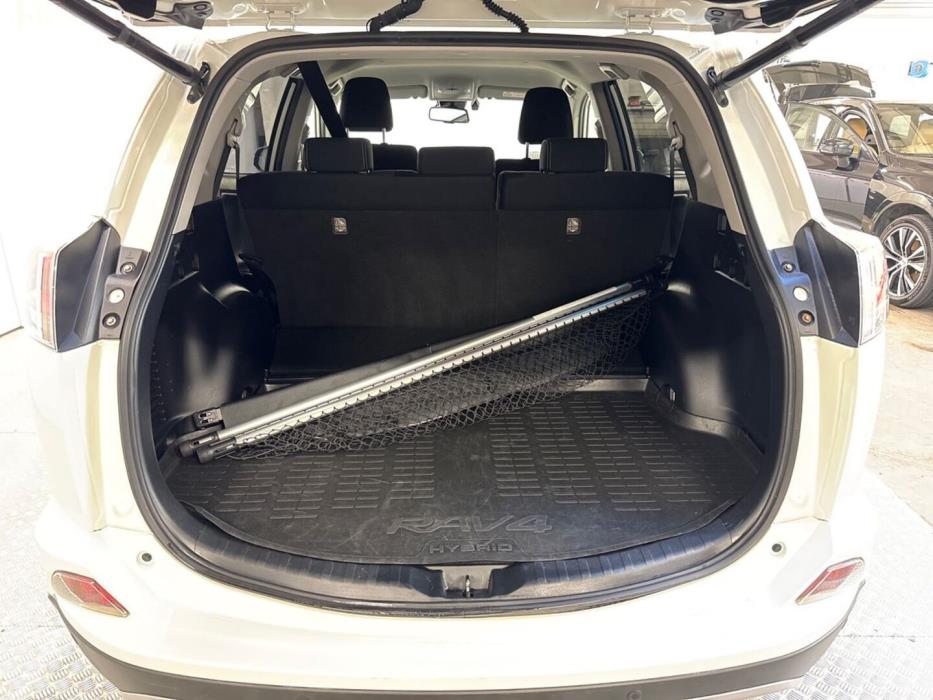 TOYOTA RAV4 2018