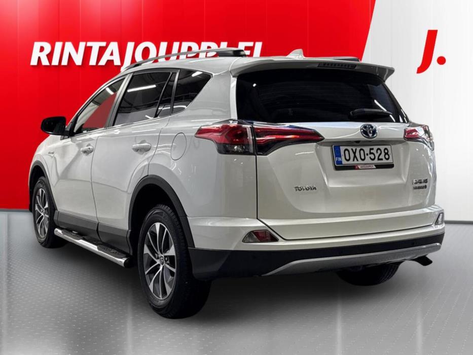 TOYOTA RAV4 2018