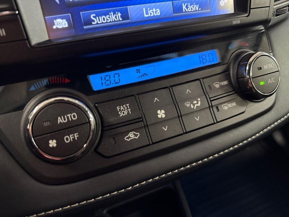 TOYOTA RAV4 2018