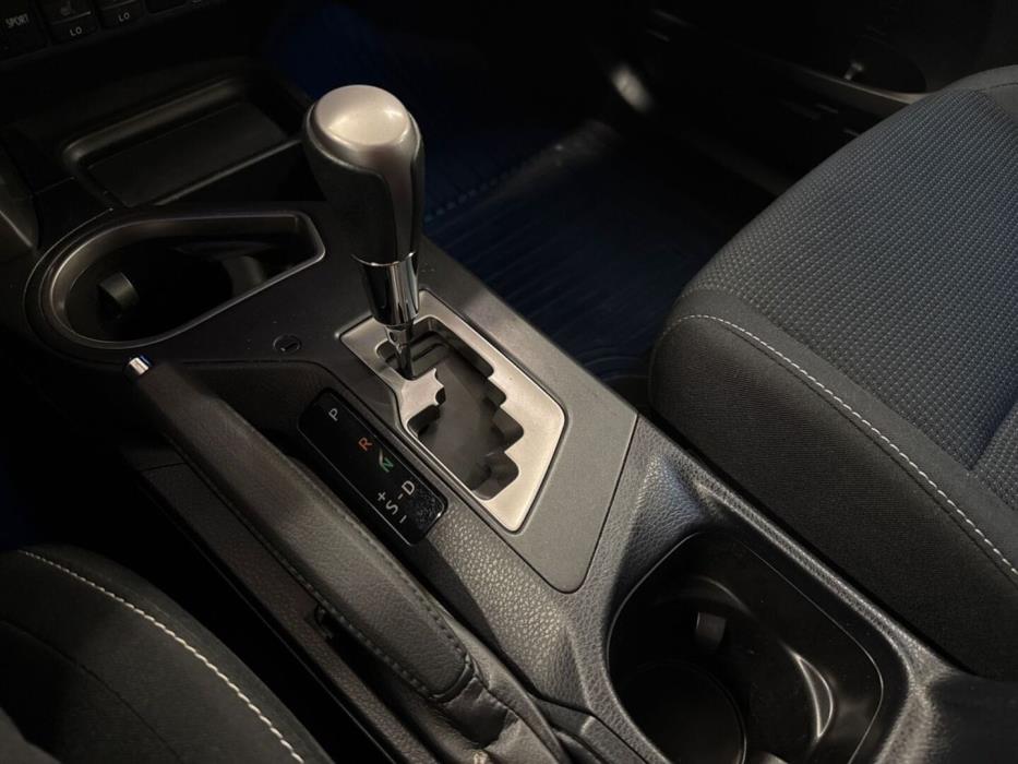 TOYOTA RAV4 2018