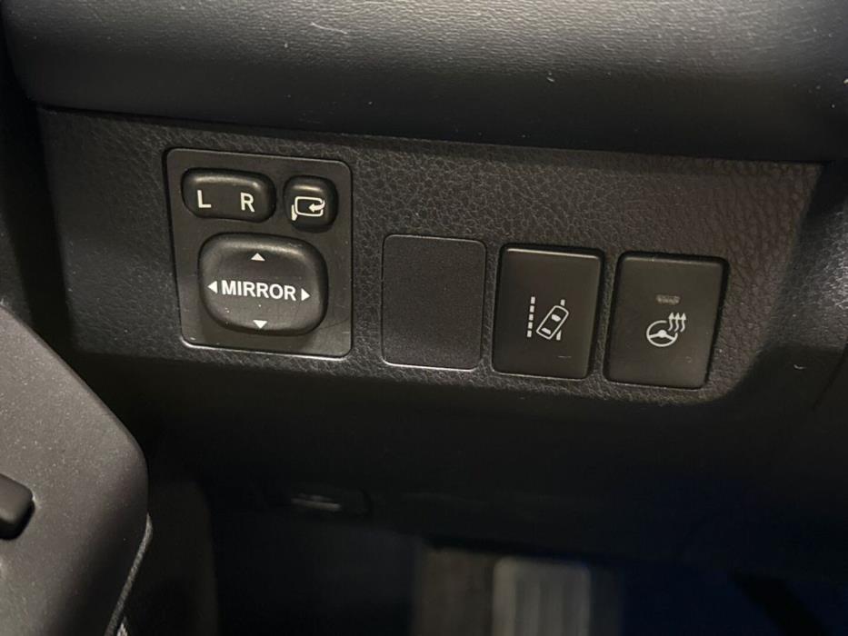 TOYOTA RAV4 2018