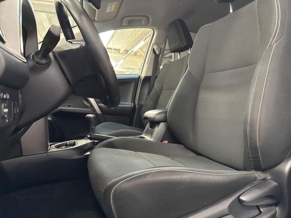 TOYOTA RAV4 2018