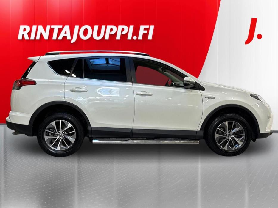 TOYOTA RAV4 2018