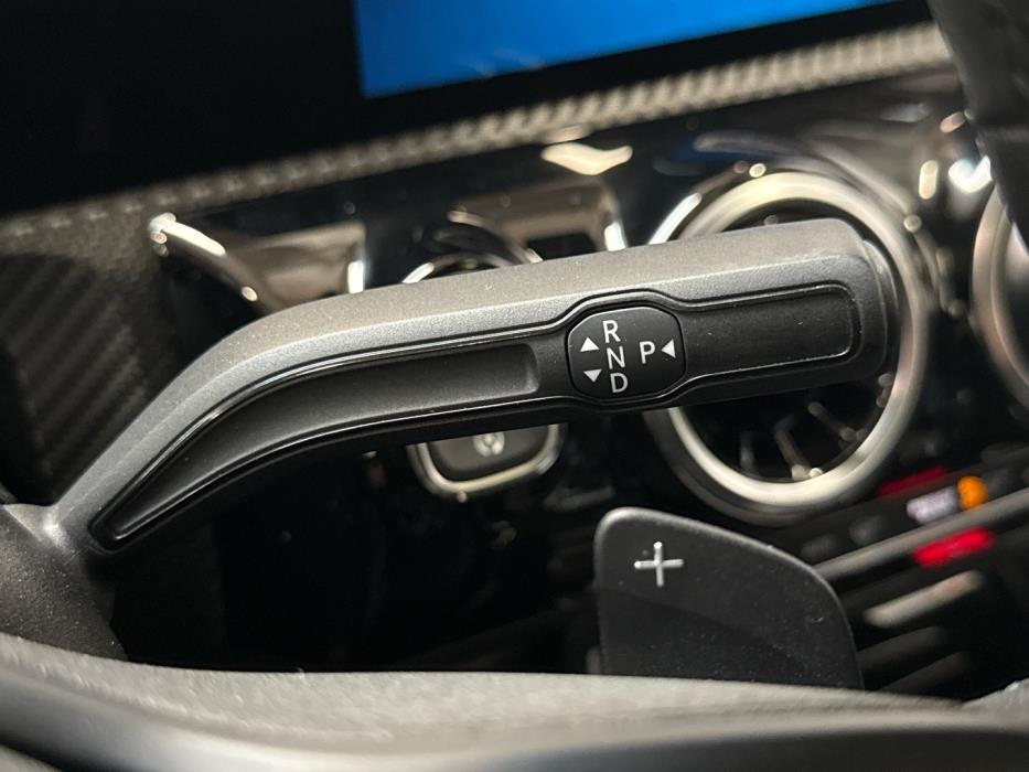 MERCEDES-BENZ A 2018