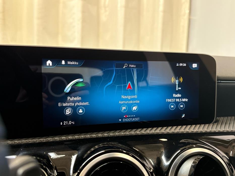 MERCEDES-BENZ A 2018