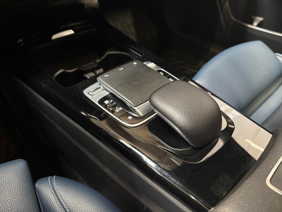 MERCEDES-BENZ A 2018