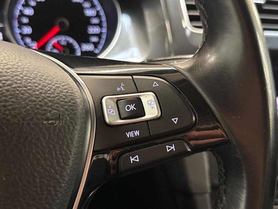 VOLKSWAGEN Golf 2018