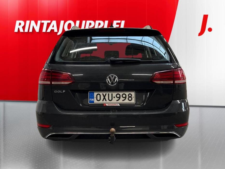 VOLKSWAGEN Golf 2018