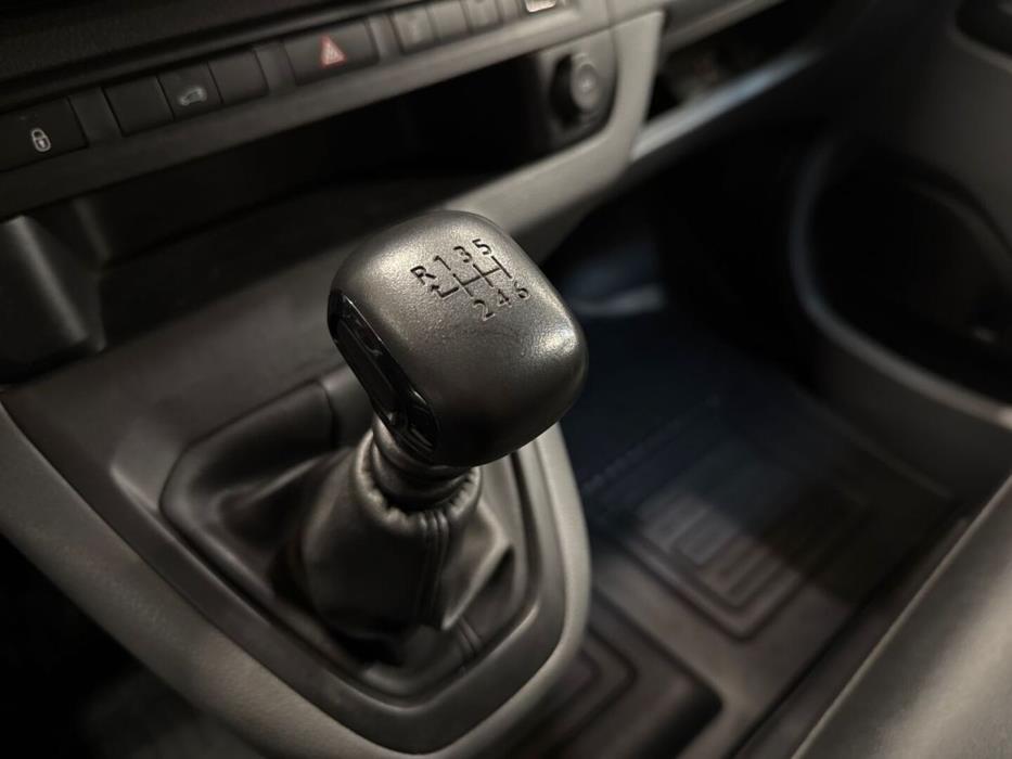 TOYOTA Proace 2017