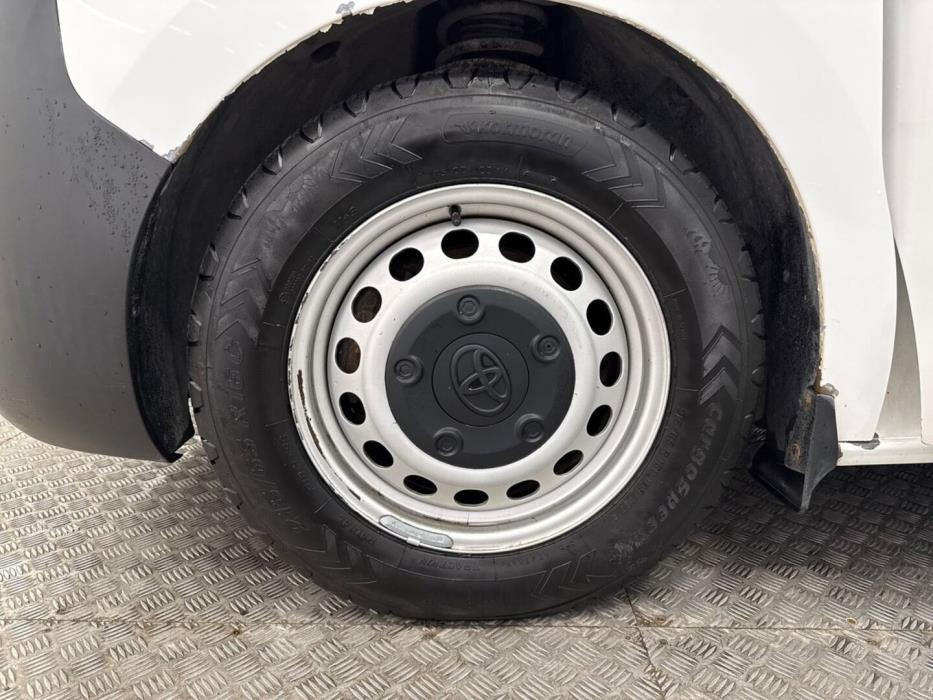 TOYOTA Proace 2017