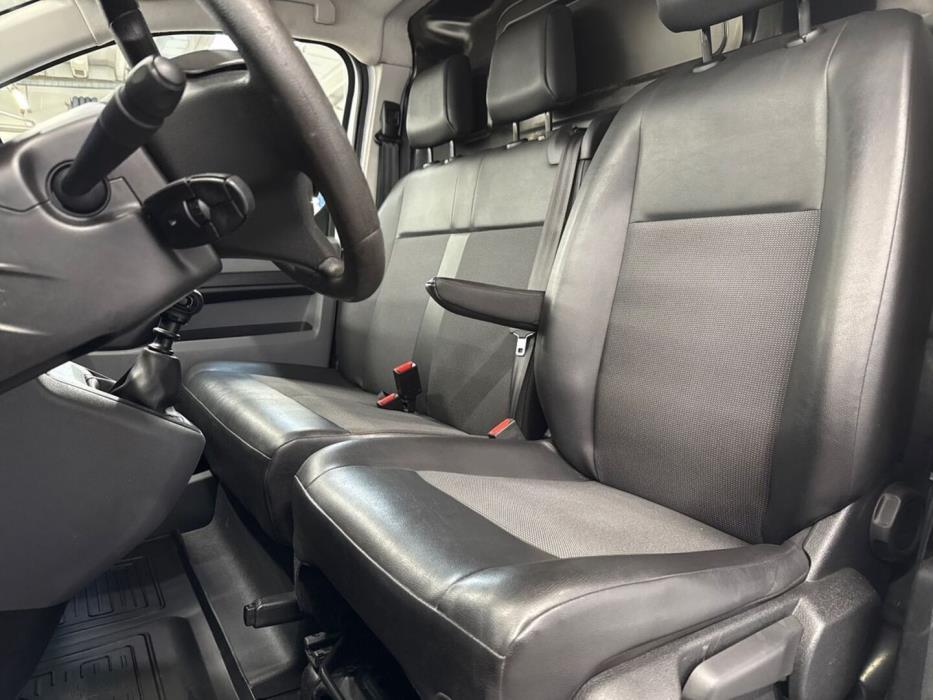 TOYOTA Proace 2017