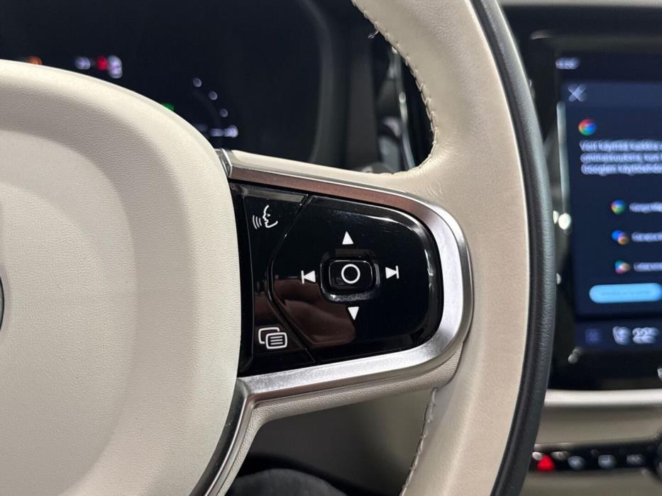 VOLVO V60 2023