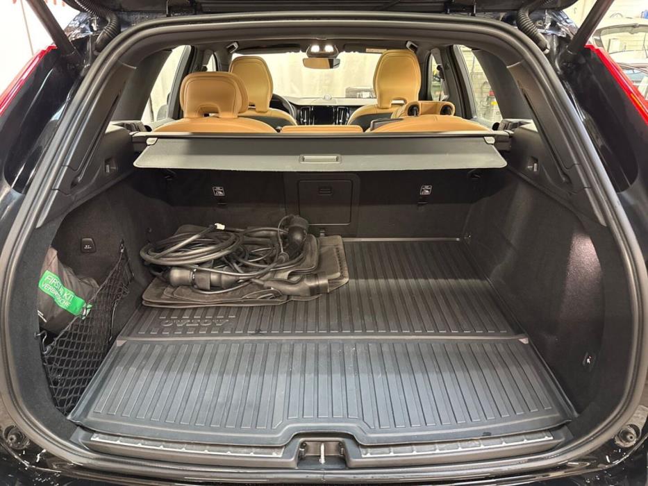 VOLVO XC60 2024