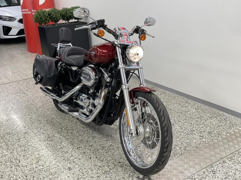 HARLEY-DAVIDSON SPORTSTER 2010