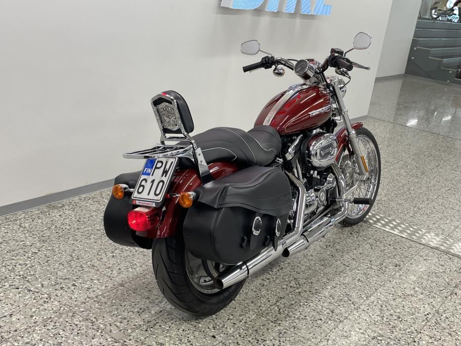 HARLEY-DAVIDSON SPORTSTER 2010
