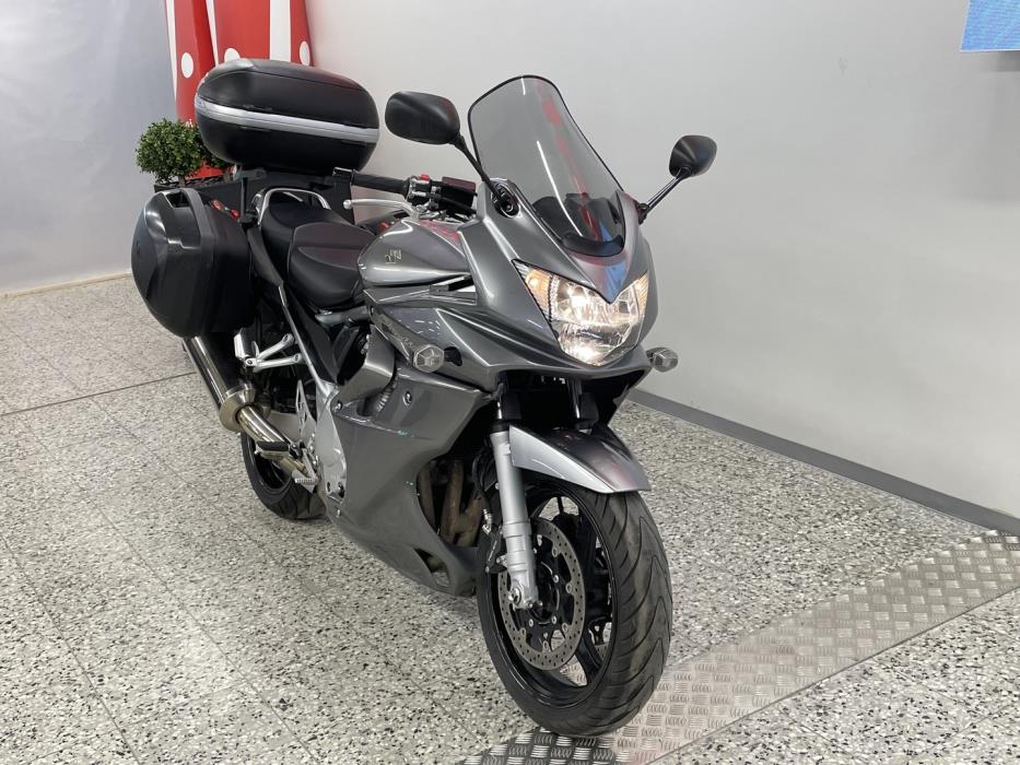 SUZUKI GSF 2010
