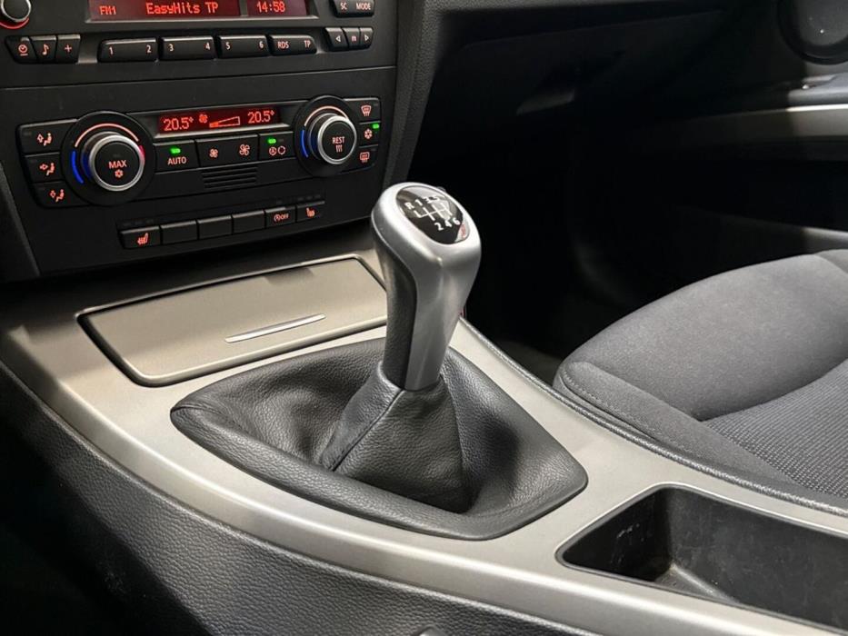 BMW 318 2008
