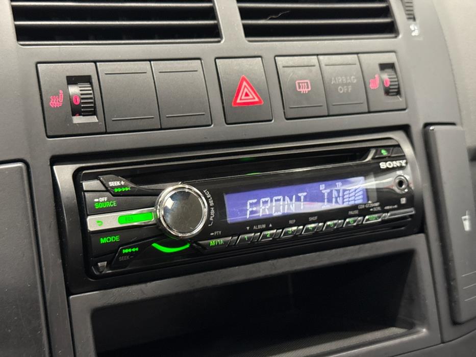 VOLKSWAGEN Polo 2003