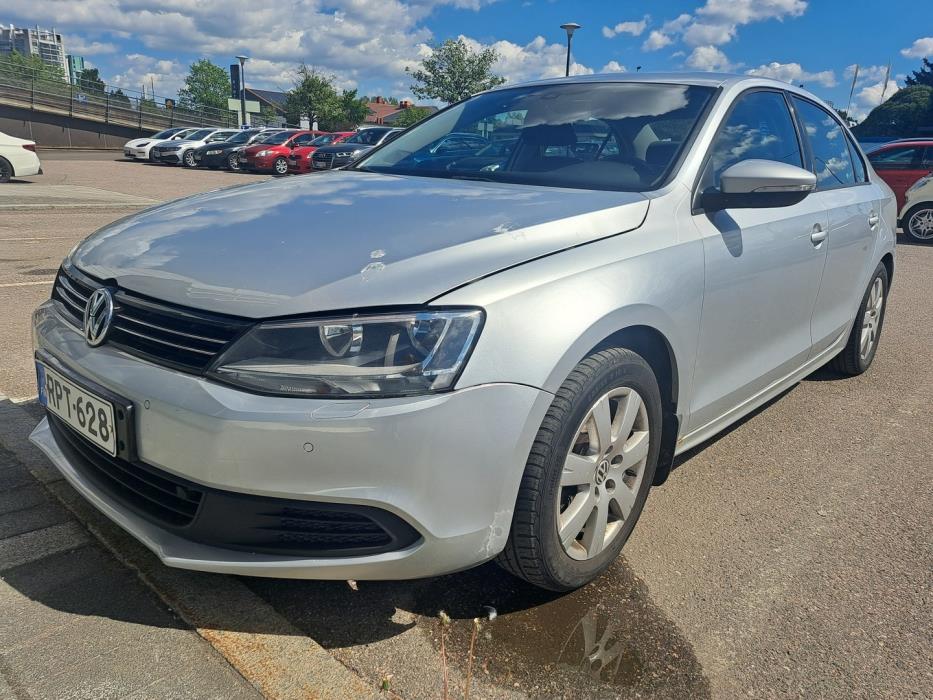 VOLKSWAGEN Jetta 2012