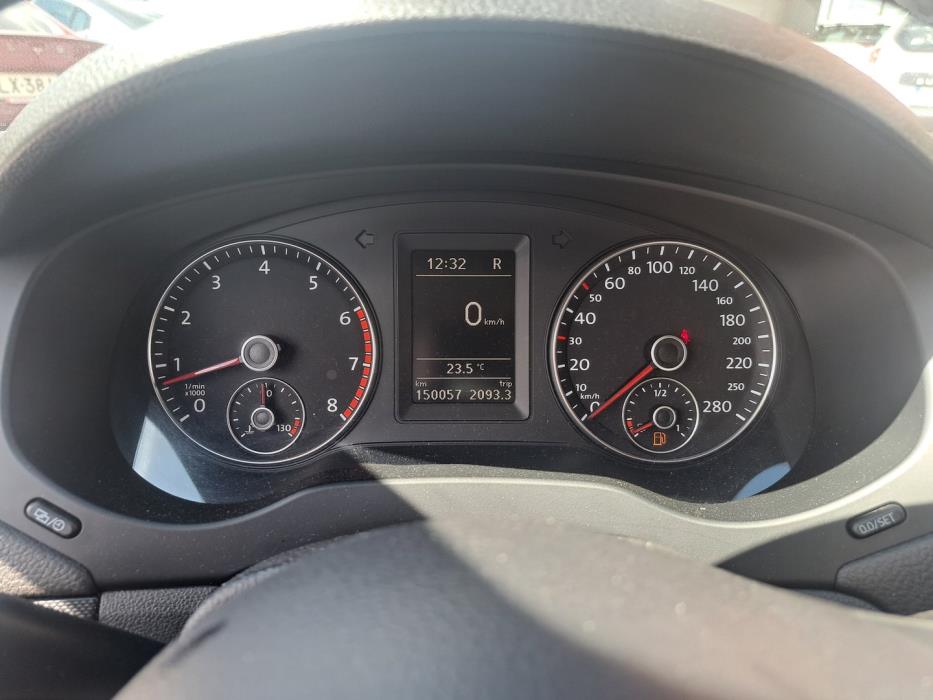 VOLKSWAGEN Jetta 2012