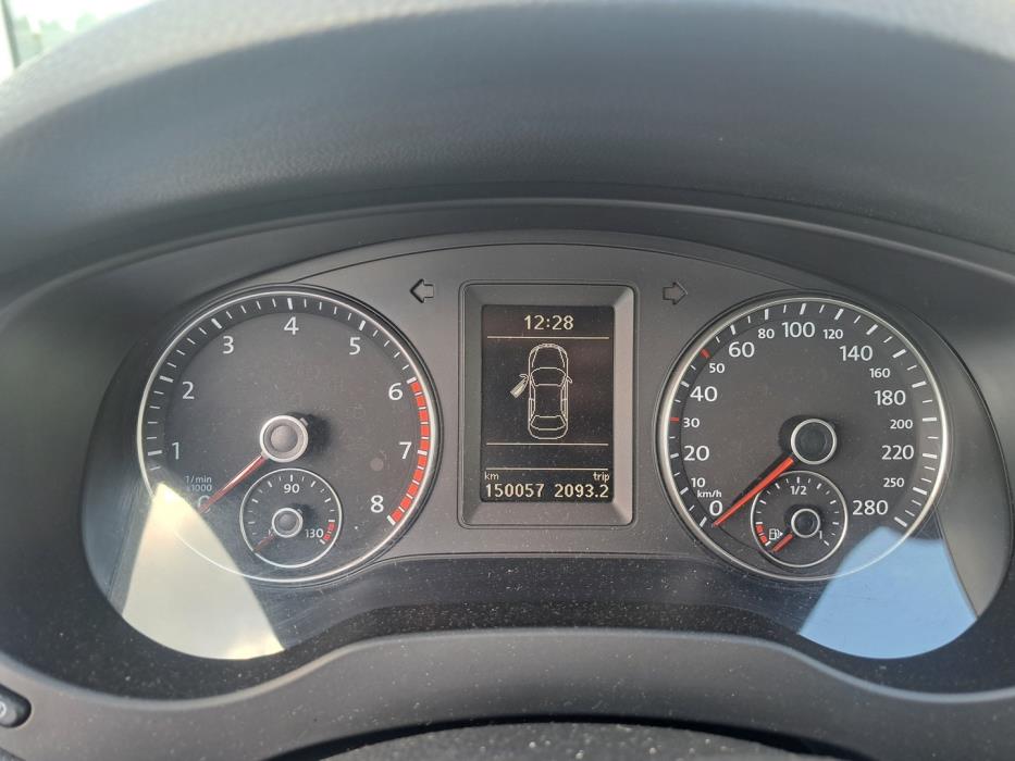 VOLKSWAGEN Jetta 2012